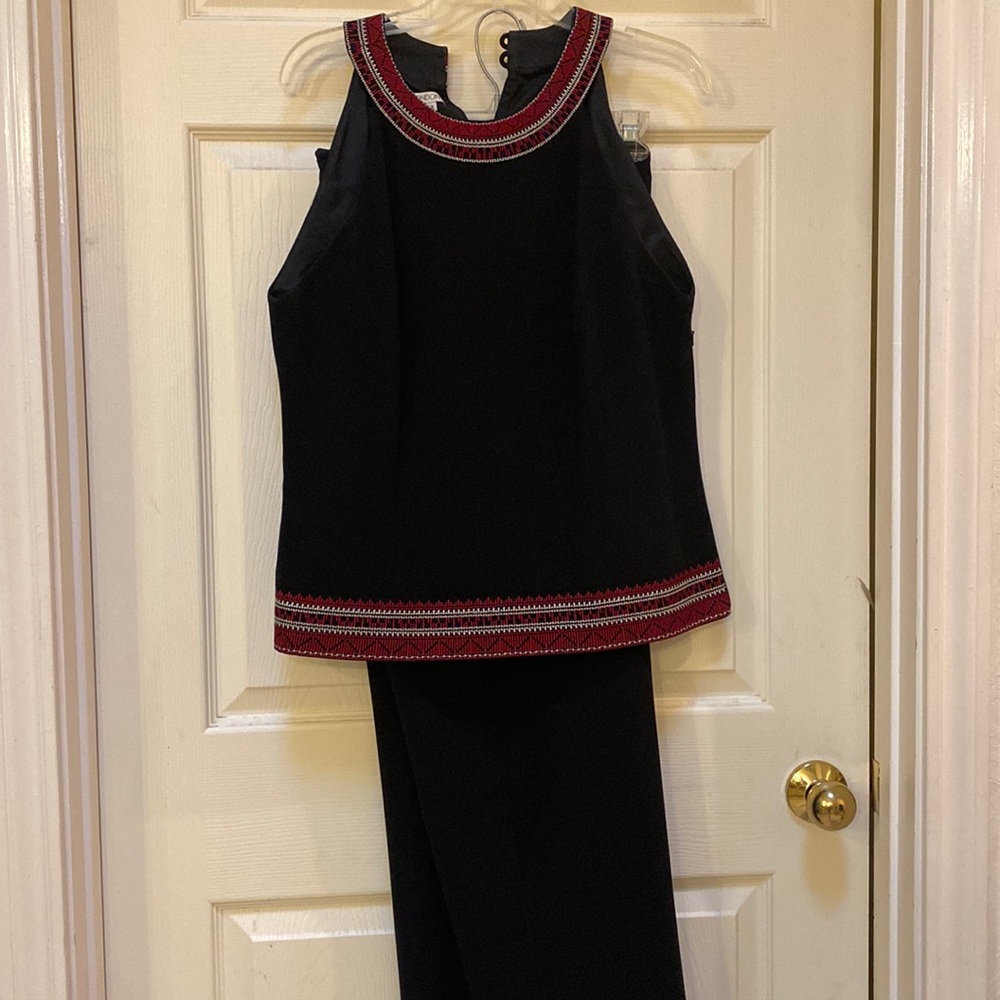 Maggy London black two piece set